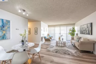 More Details about MLS # 41022262 : 398 PARROTT ST # 206