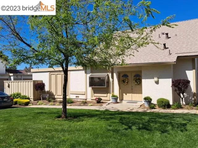 MLS: 41022301 Condo For Sale