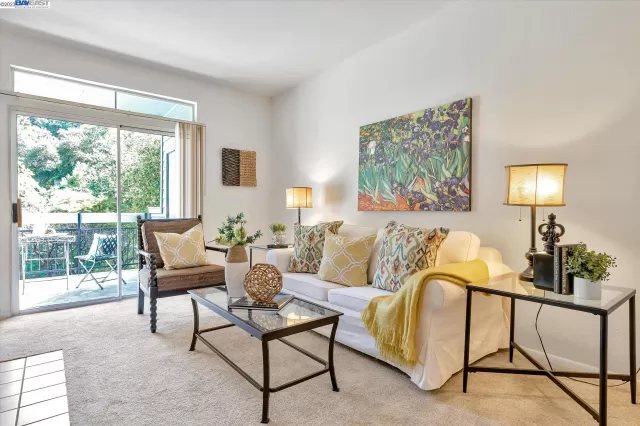 MLS: 41022350 Condo For Sale