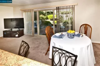 Photo #5: 41022380 Listing