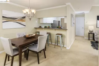 Photo #2: 41022382 Listing