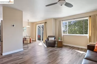 Photo #5: 41022391 Listing 