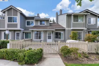 Photo #1: 41022396 Listing 