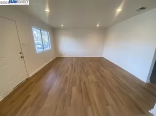 Photo #1: 41022397 Listing