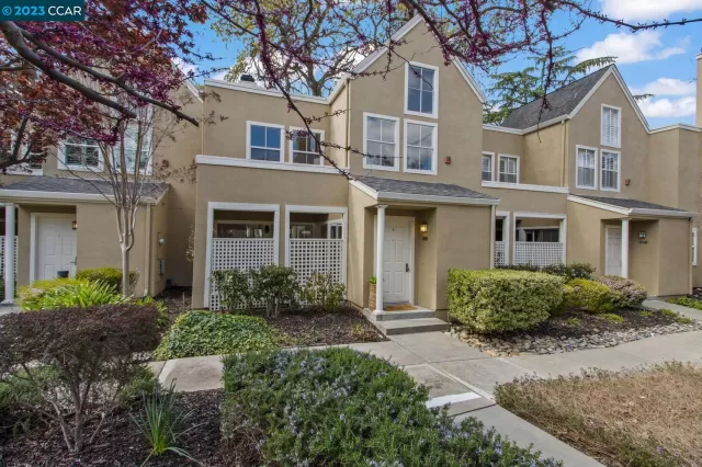 MLS: 41022398 Condo For Sale