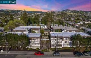 Photo #2: 41022429 Listing 