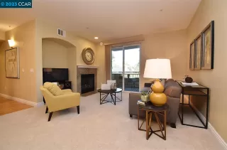 Photo #3: 41022438 Listing
