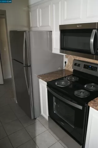 Photo #2: 41022480 Listing 