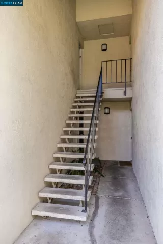 Photo #2: 41022495 Listing