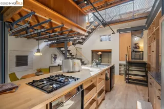 Photo #1: 41022505 Listing