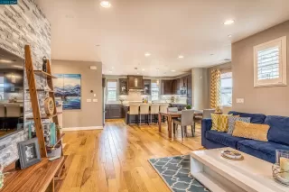 Photo #4: 41022550 Listing 