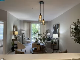 Photo #4: 41022578 Listing