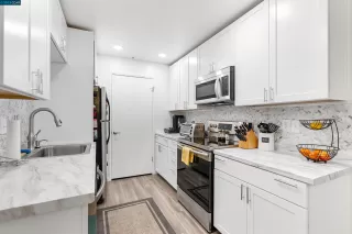Photo #5: 41022623 Listing