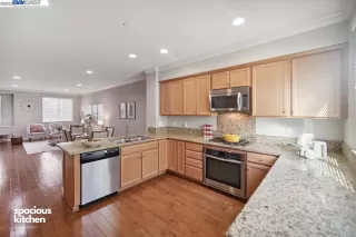 Photo #6: 41022658 Listing 