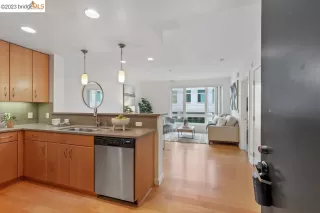 Photo #5: 41022713 Listing