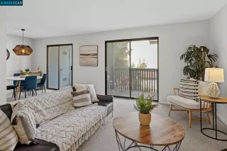 Photo #4: 41022715 Listing