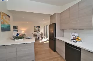Photo #5: 41022728 Listing
