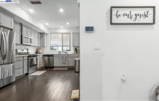 Photo #2: 41022826 Listing 