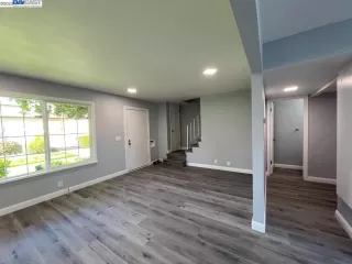 Photo #4: 41022909 Listing