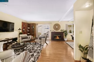 Photo #3: 41022938 Listing