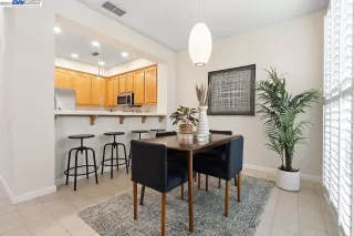 Photo #6: 41022965 Listing