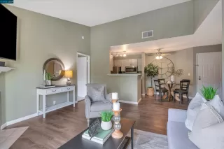 Photo #3: 41022984 Listing