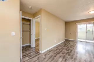 Photo #6: 41023035 Listing