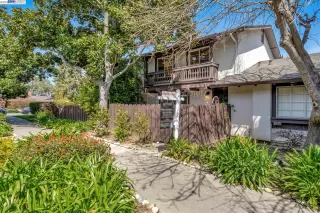 Photo #2: 41023054 Listing