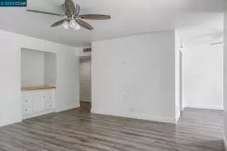 Photo #2: 41023104 Listing