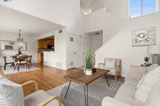 Photo #6: 41023119 Listing 