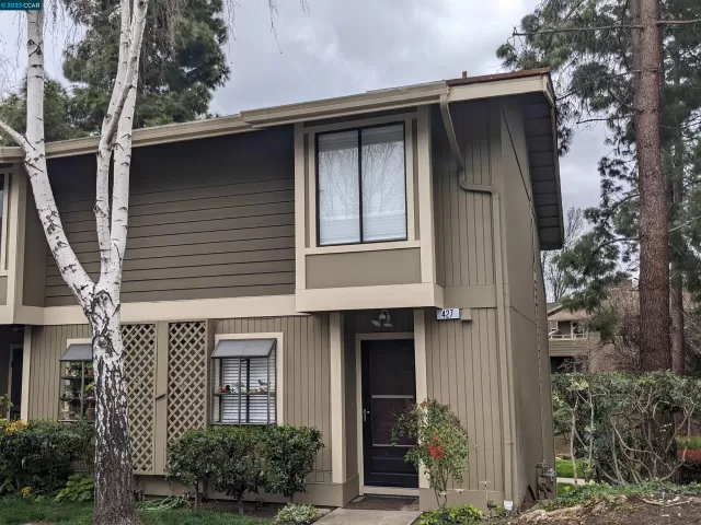 MLS: 41023122 Condo For Sale