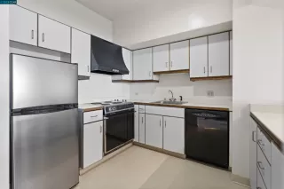 Photo #5: 41023160 Listing