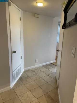 Photo #5: 41023171 Listing