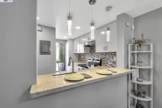 Photo #5: 41023345 Listing