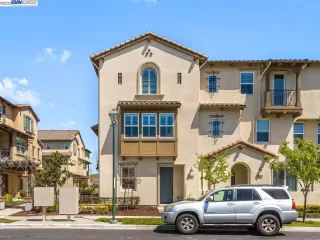 Photo #1: 41023379 Listing 