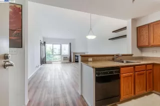 Photo #4: 41023396 Listing