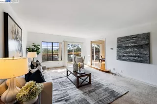 Photo #5: 41023401 Listing