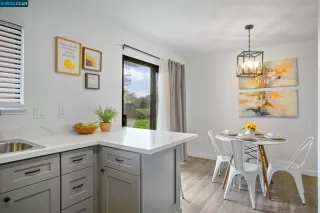 Photo #4: 41023430 Listing