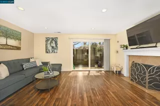 Photo #1: 41023517 Listing 