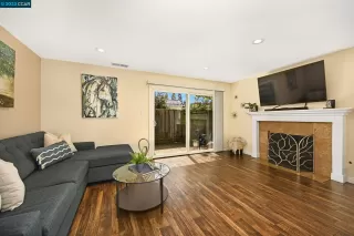 Photo #2: 41023517 Listing 