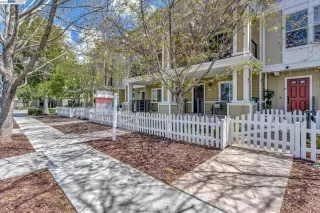 Photo #2: 41023558 Listing