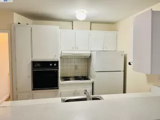 Photo #3: 41023562 Listing