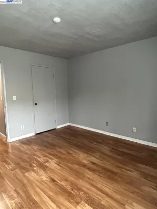 Photo #5: 41023570 Listing