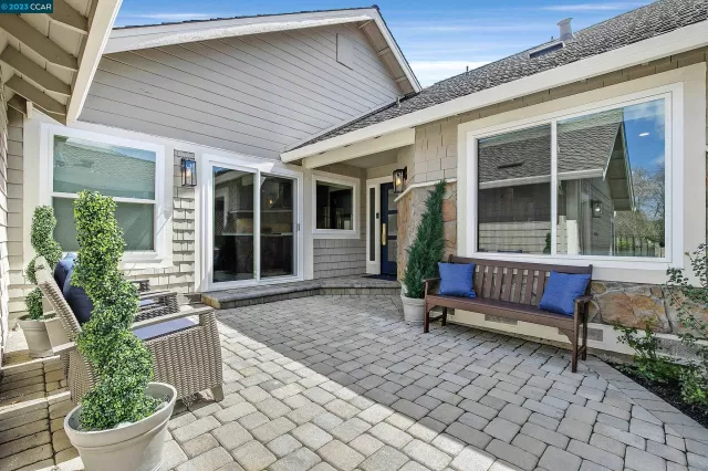 MLS: 41023595 Condo For Sale