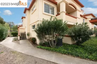 Photo #1: 41023599 Listing