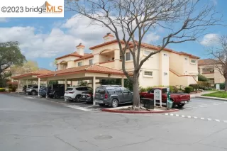 Photo #2: 41023599 Listing