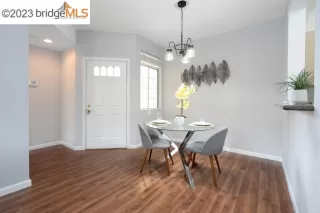 Photo #4: 41023599 Listing