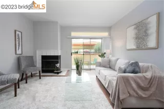 Photo #5: 41023599 Listing