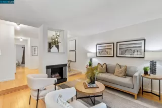 Photo #3: 41023638 Listing