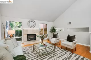 Photo #6: 41023675 Listing